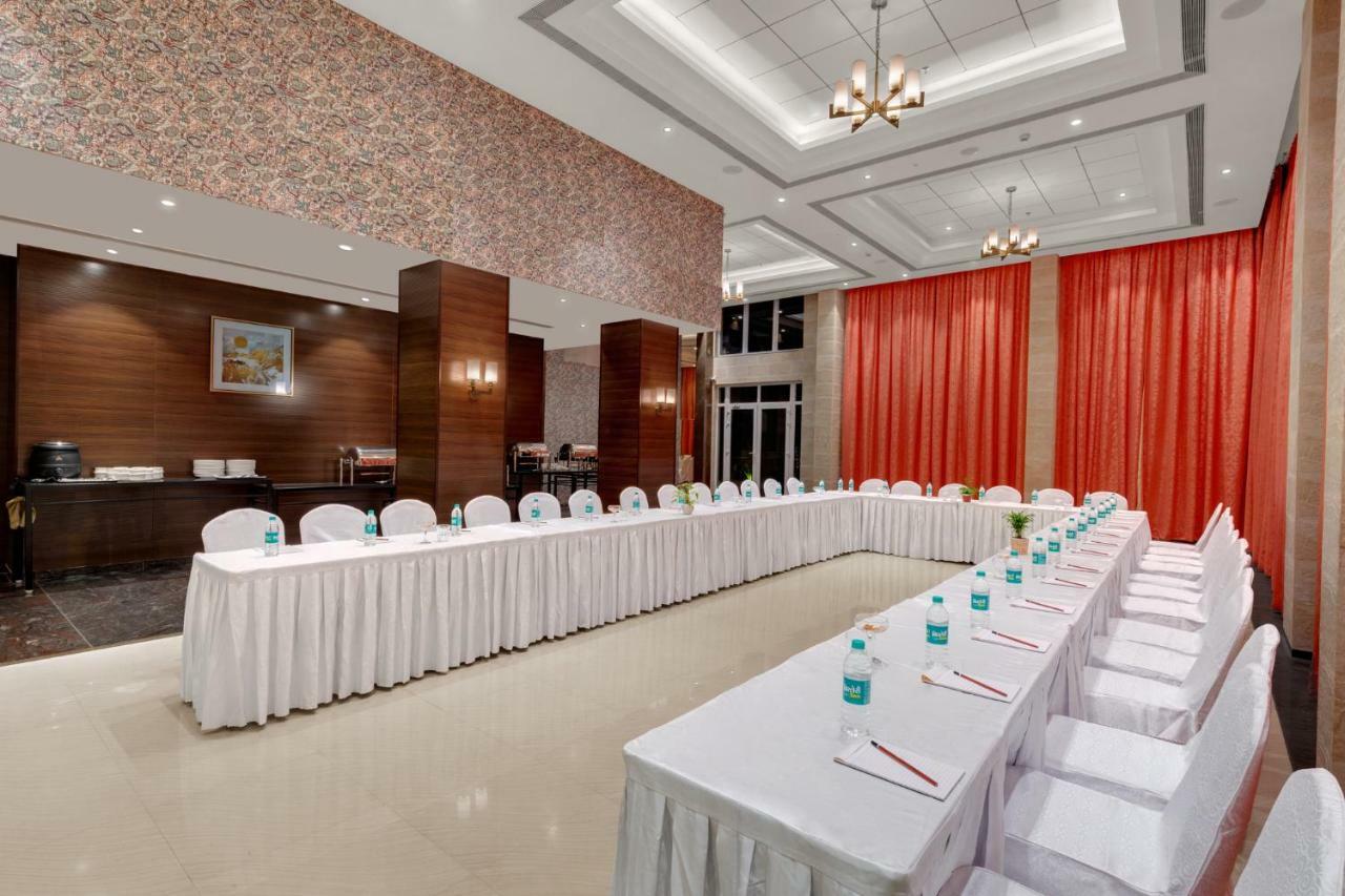 Hotel The Fern Residency, Satara Maharashtra Exterior foto