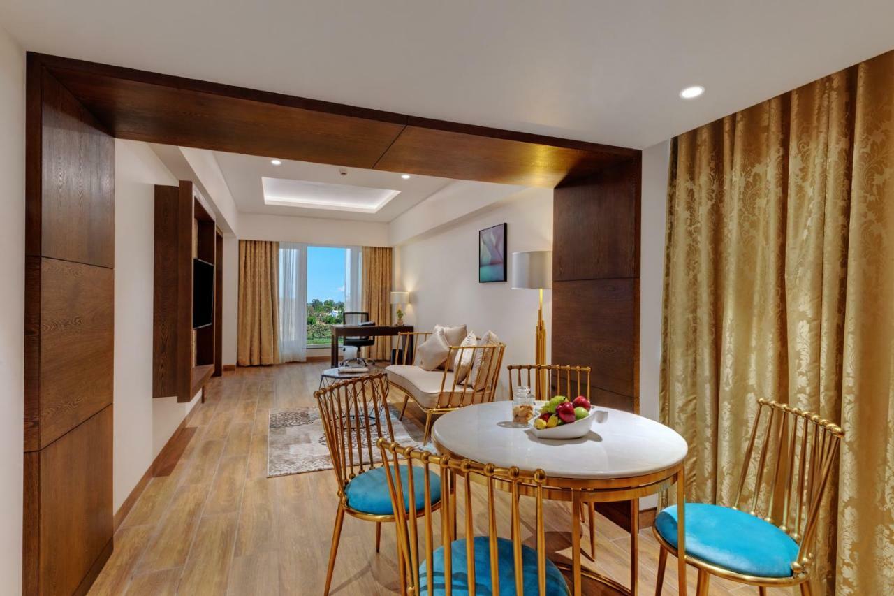 Hotel The Fern Residency, Satara Maharashtra Exterior foto